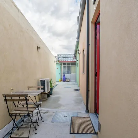 Apartment Cozy Patio House Porto